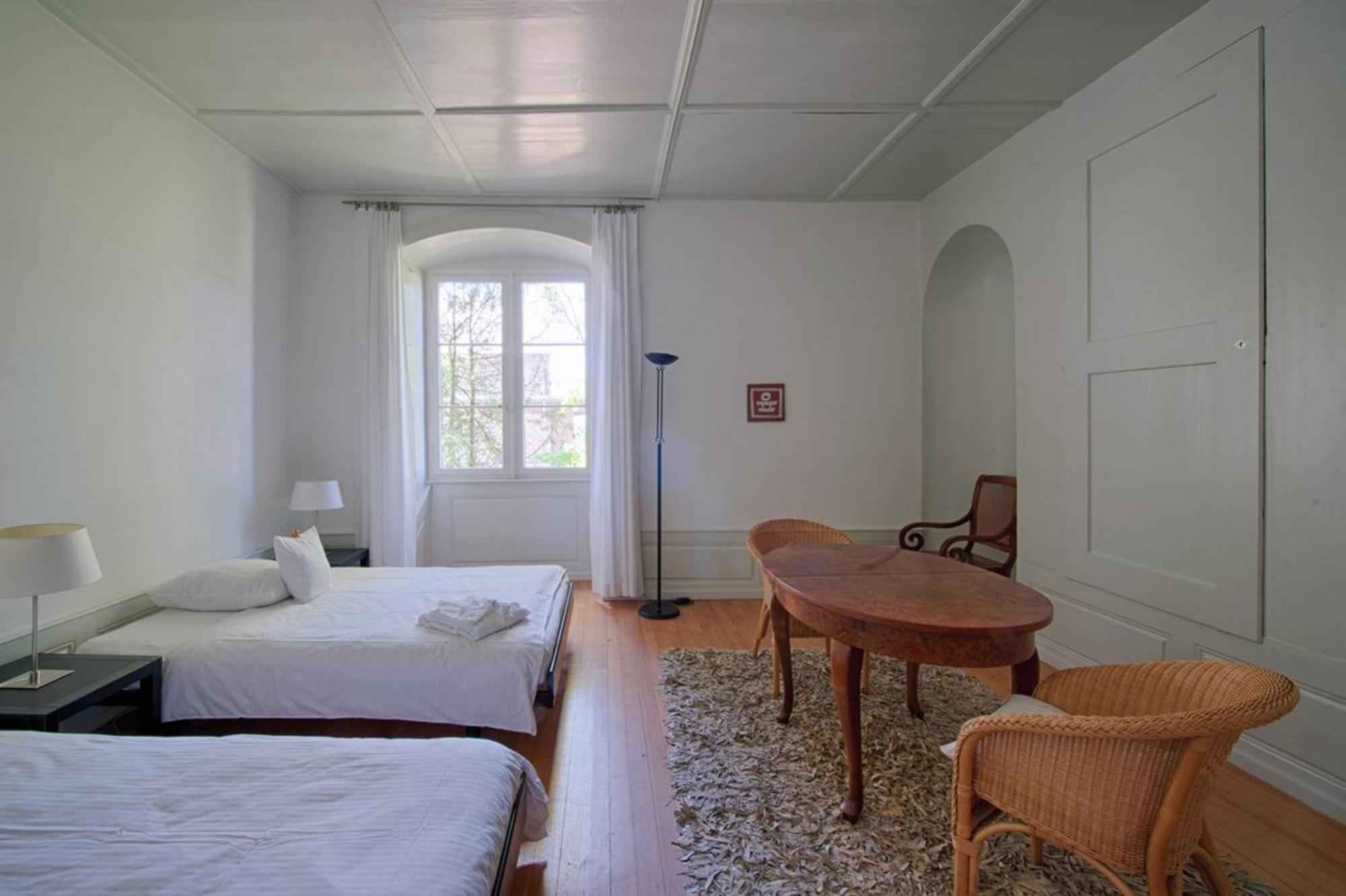 Schloss Ueberstorf - Tafeln, Tagen, Traeumen Δωμάτιο φωτογραφία